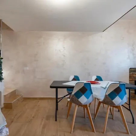 Marzla Apartmán *